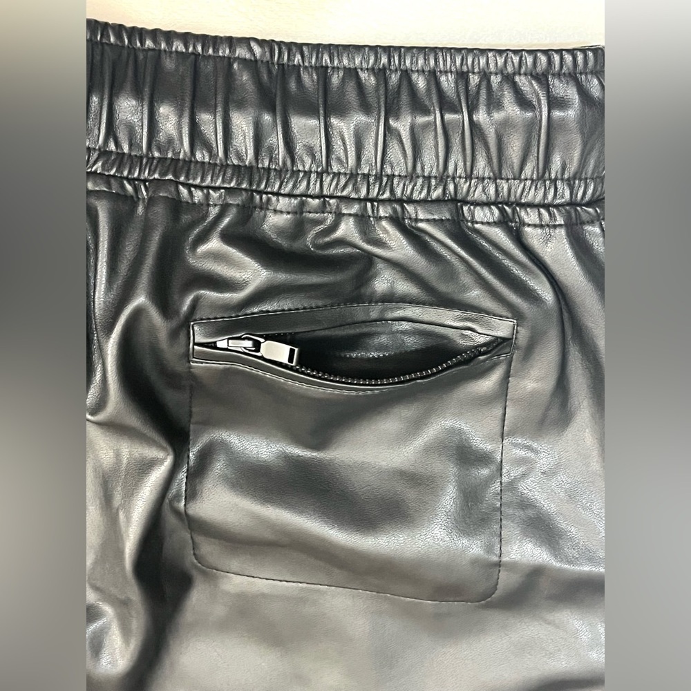 David Lerner Black Faux Leather Joggers with Pockets Women’s Pants Small - Picture 15 of 16